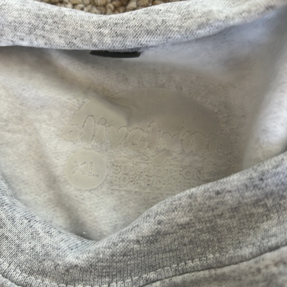 Skull Valley Crew Neck - Picture 3 of 3